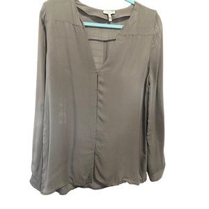Joie women’s size M brown taupe 100% silk hook eye closure long sleeve top FLAW